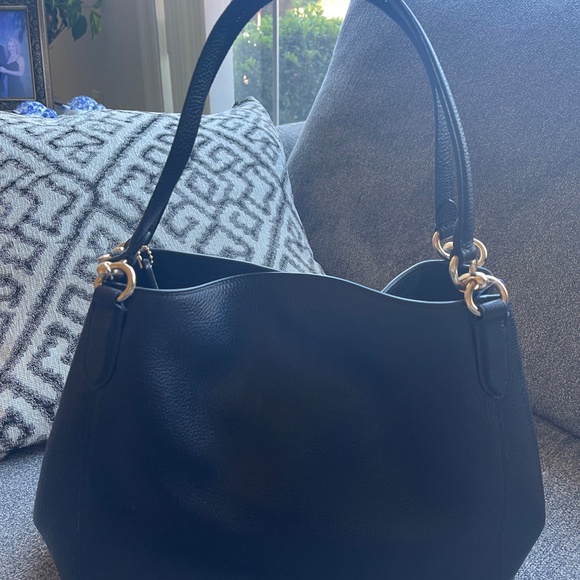 Coach: Pebble Leather Hallie Shoulder Bag (NWT) - Picture 3 of 8